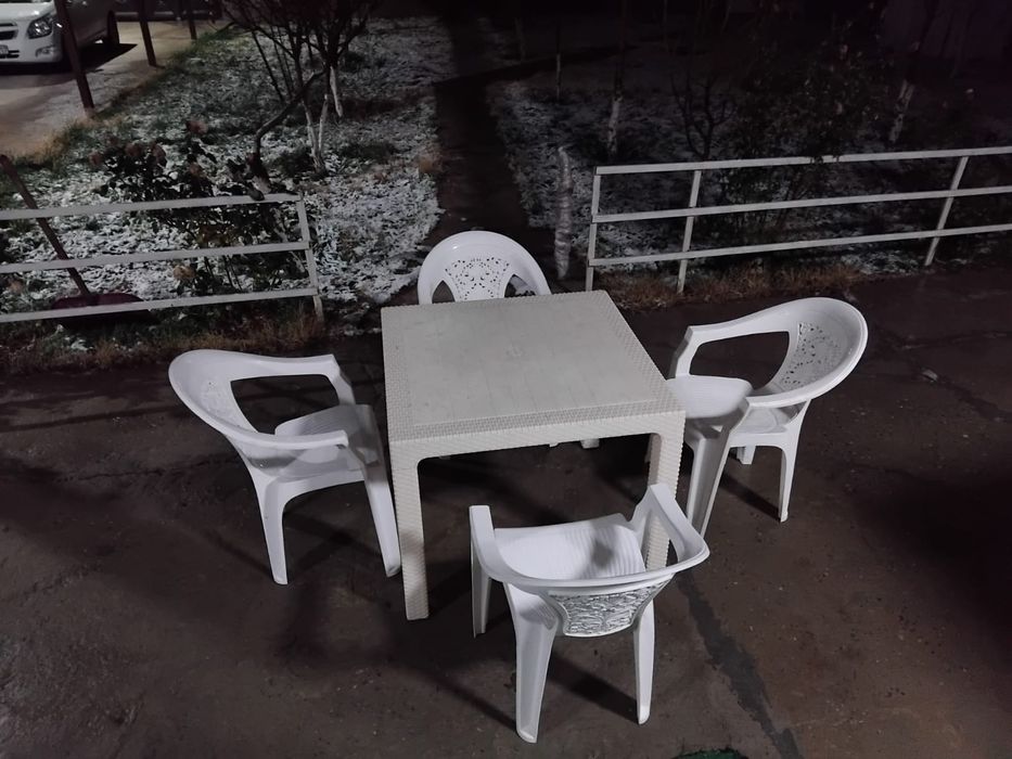 Садовый стол и стуля