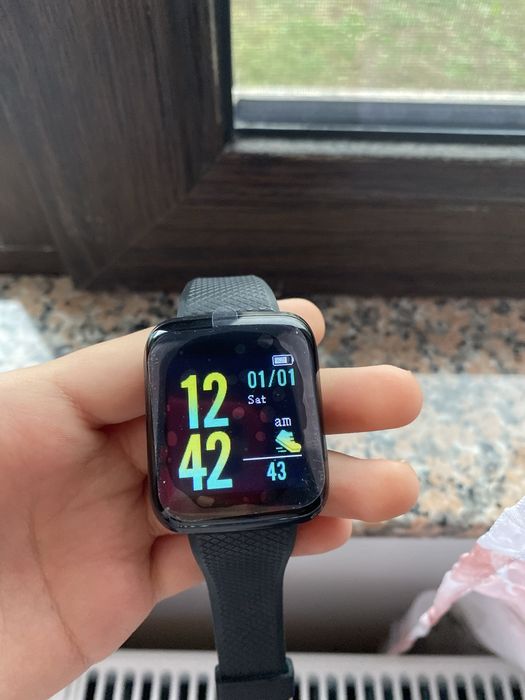 Ceas smart nou in stare foarte buna