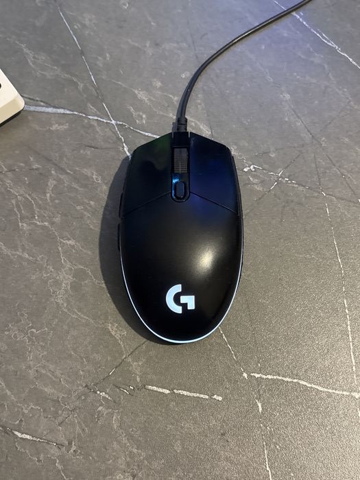 Продам Logiteeh g102