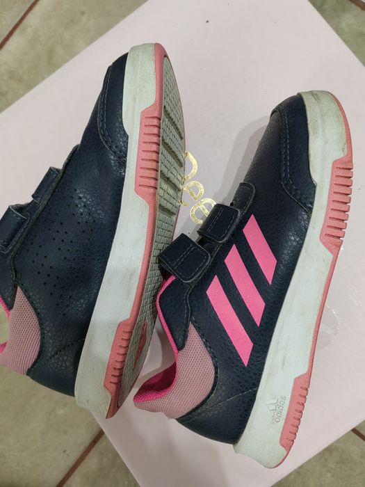 Adidași mărimea 31