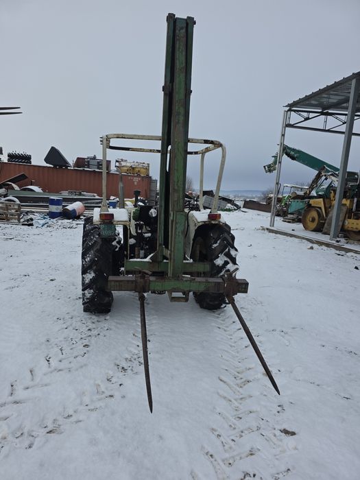 Piese tractor incarcator in tiranti pentru baloti rotunzi