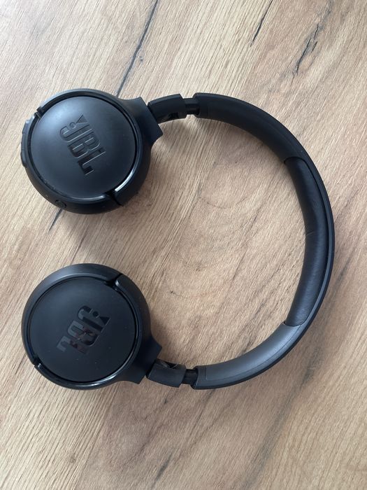 продам наушники jbl