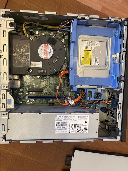 Calculator Dell Optiplex 7050 Sff , intel i5 - 7500 ; licenta windows