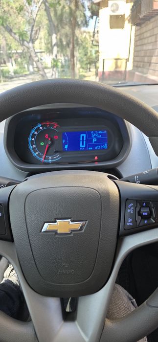 Cobalt 2024 qora, 4 pozitsiya