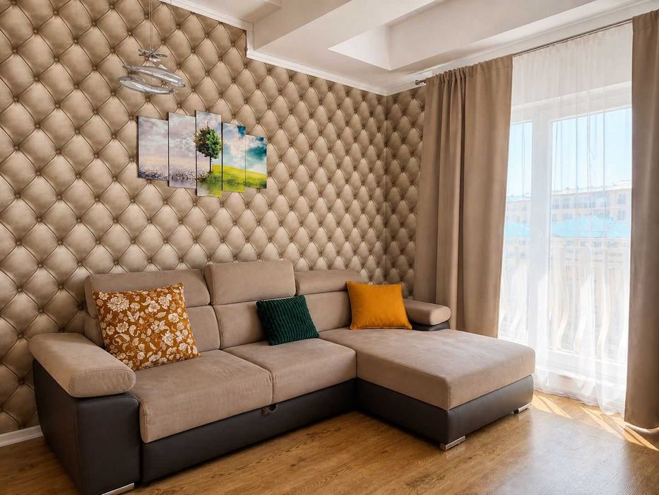 Regim hotelier 4 camere 2 bai Cosmopolis 8 persoane