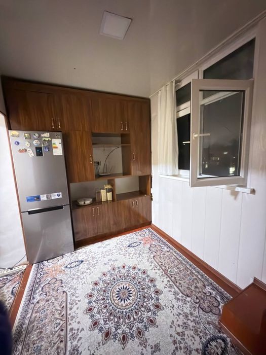 Квартира кизларга