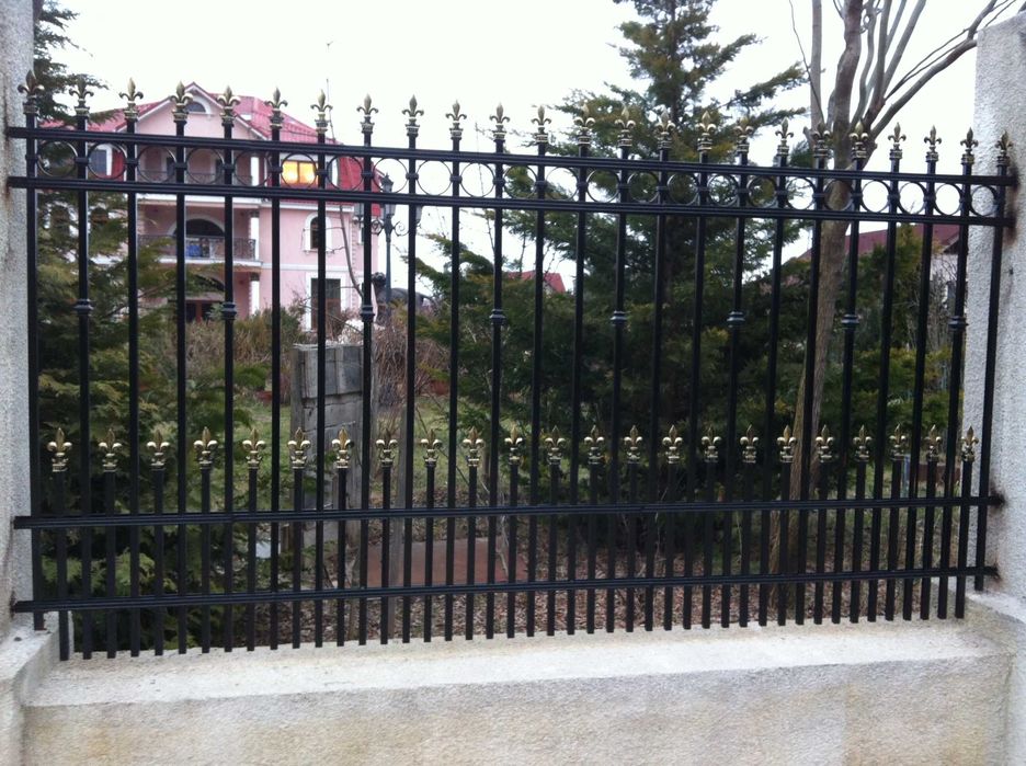 Garduri si porti stil jaluzea, sipca metalica, tabla cutata