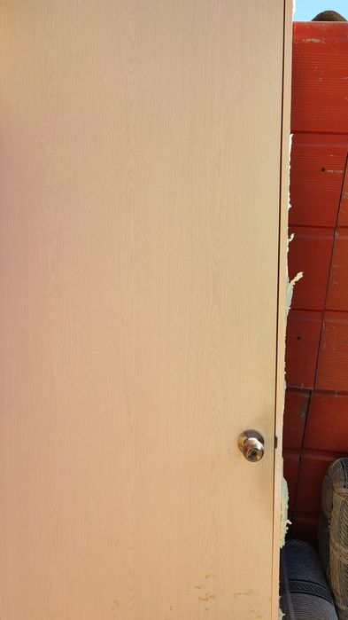 Двери. В наличии 5 штук