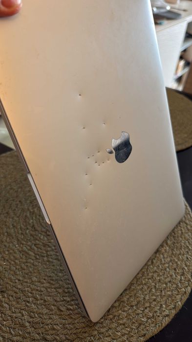 macbook pro 13 2017 touch bar