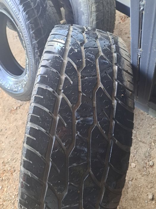 Продам шины на джип