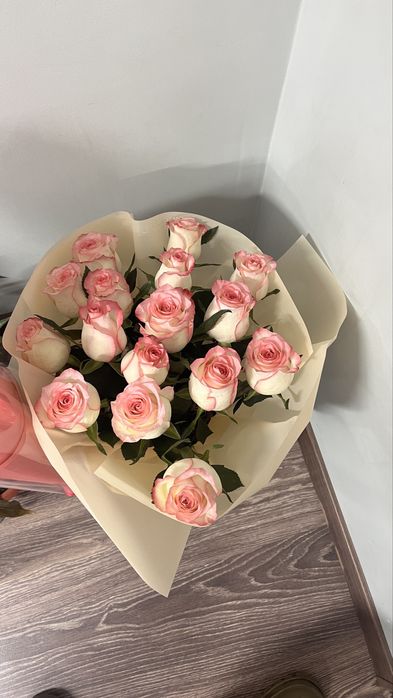 Продам букет из 15 штук