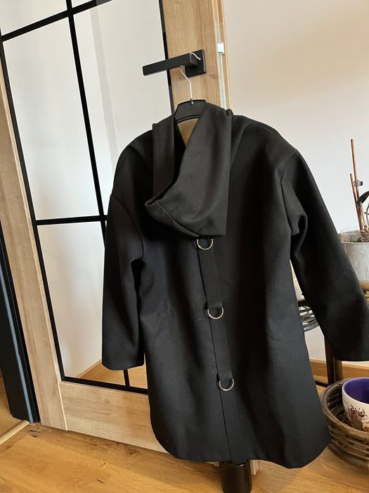 Hanorac negru cu gluga - nou