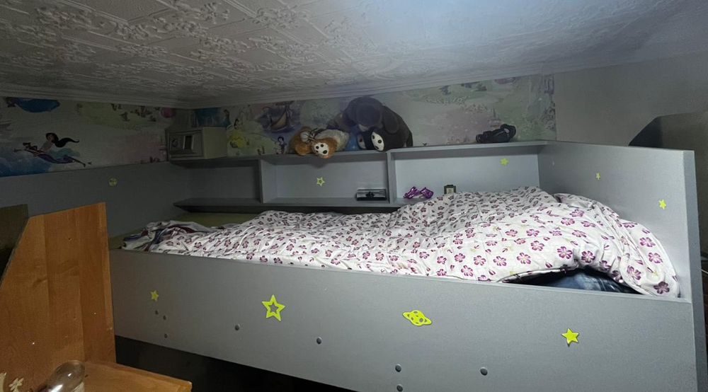 Кровать двухъярусная