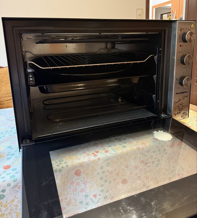 Cuptor electric Hausberg HB-8020, Grill, 70 litri, Negru / Inox