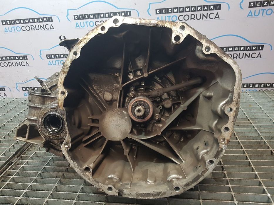 Cutie de viteze Nissan Qashqai Facelift 2.0 Dci 2010 - 2013 150CP Manuala 6 Trepte M9R ...