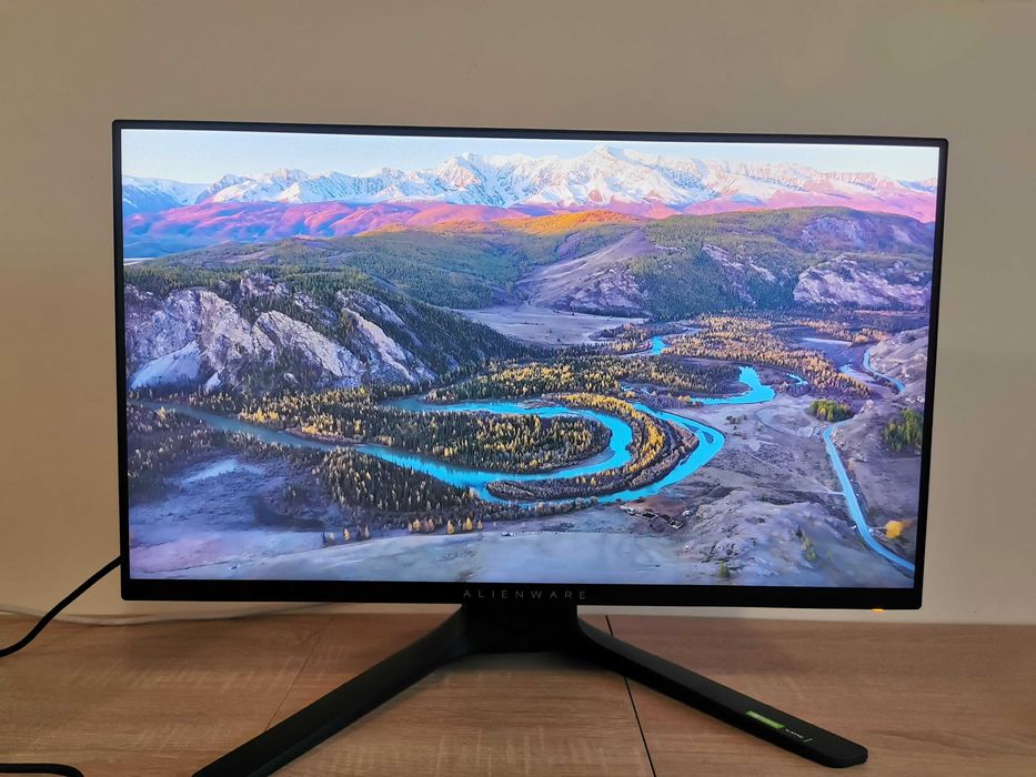 Alienware AW2521HFA 240Hz, 1ms, 99% sRGB, 24.5" IPS, Отлично състояние