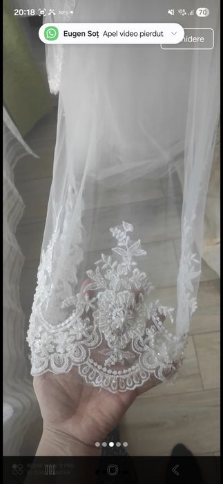 Rochie de mireasa în stare foarte bună, spălată si igienizat potrivită pentru o fata mărimea M, înălțime 158 cm cu tocuri   sau 165 fara