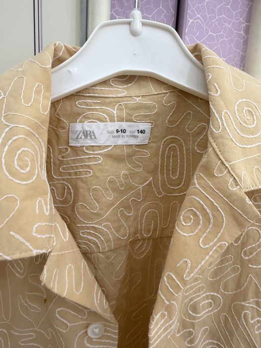 Рубашки Zara на 9-10 лет