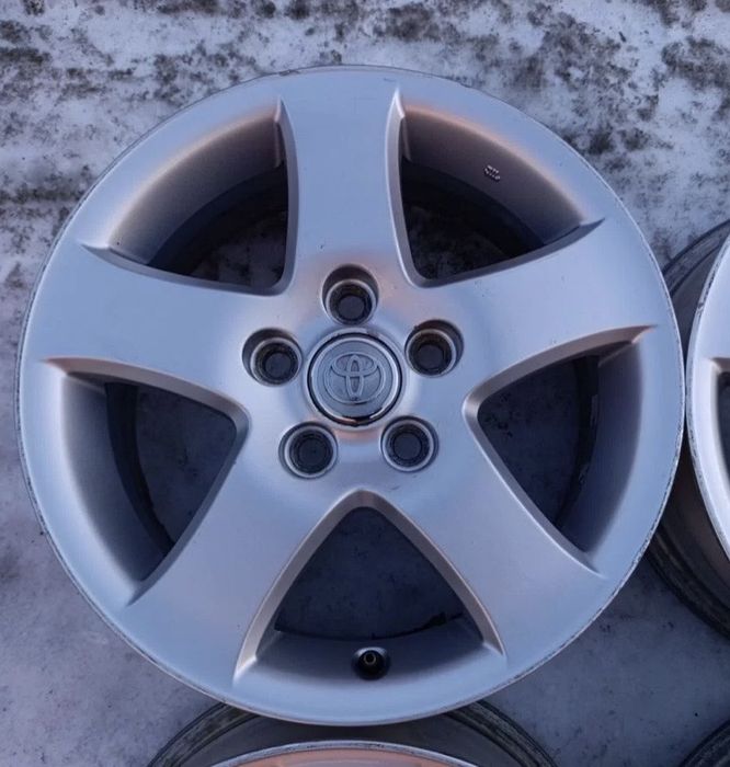 Продам диски от камри 35