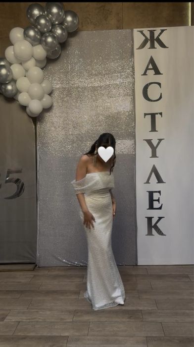 Коасивое вечернее платье