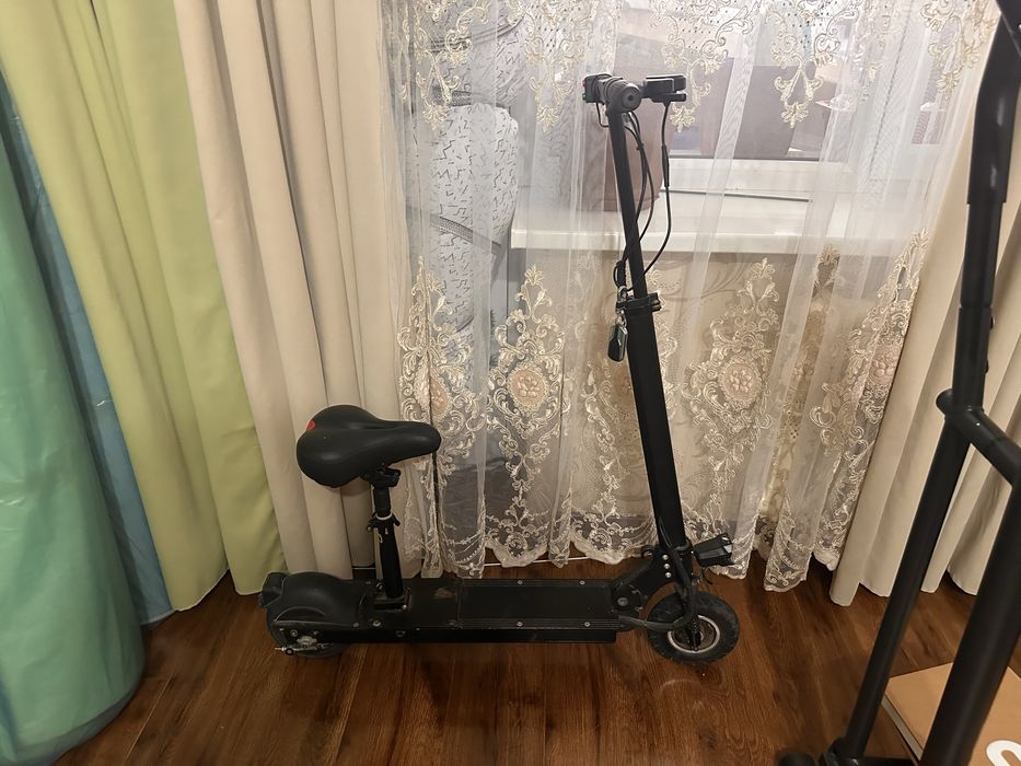Электро самокат с сидушкой