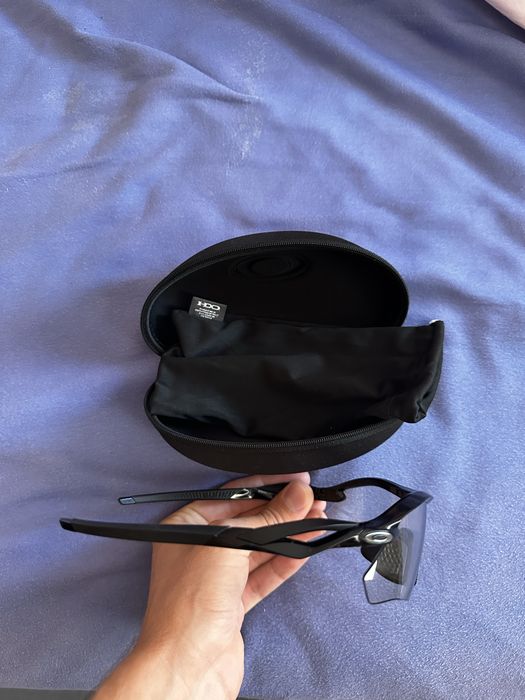 Oakley radar plate