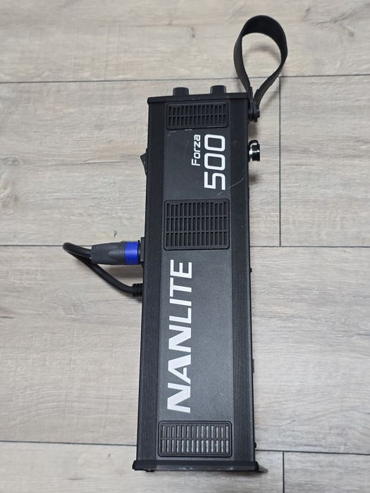 Un soare portabil: Nanlite Forza 500 – Proiector LED Profesional 500W (Montură Bowens)