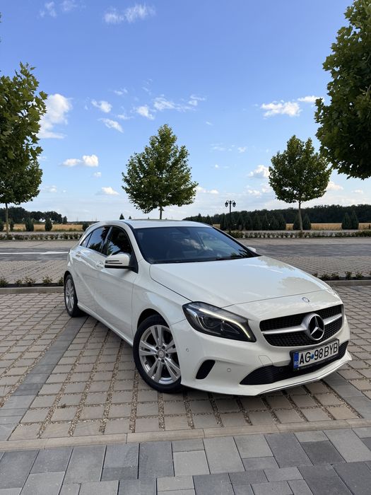 MERCEDES-BENZ A-Class 2016