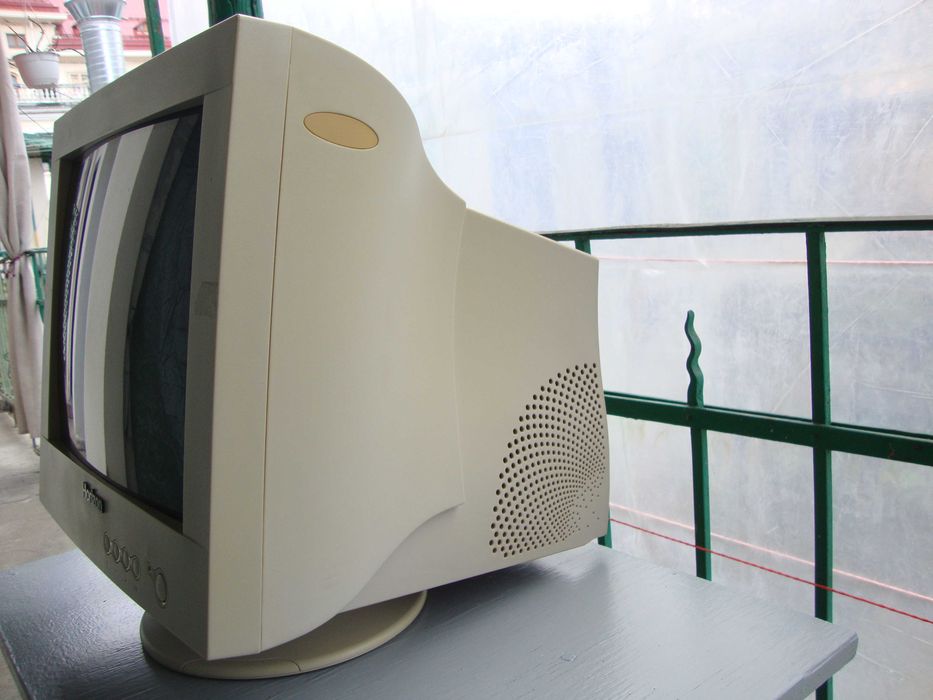 Monitor CRT Horizon 7002D, diagonala 17 "