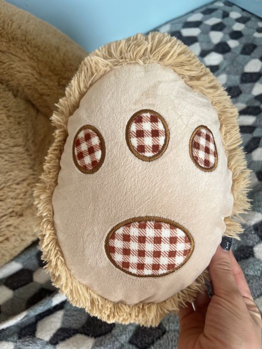 Голям плюшен мечок