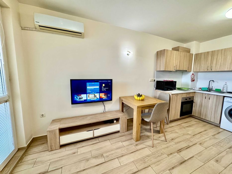 Нощувки - Joyful Studio