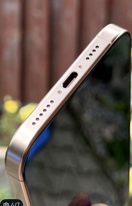 Iohone 16 pro max gold 256