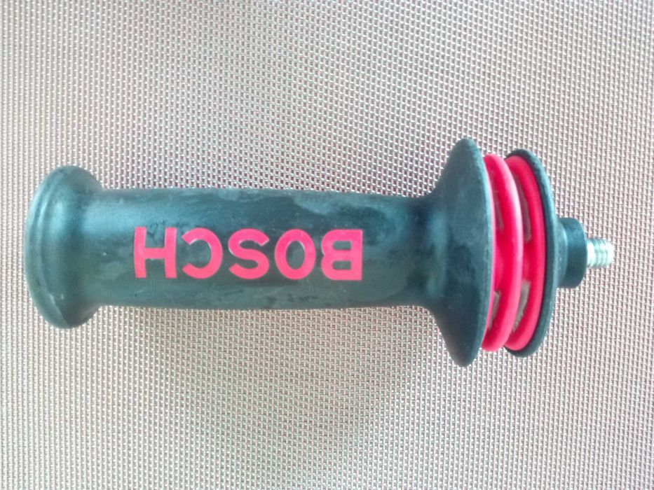 Антивибрационна дръжка за ъглошлайф.