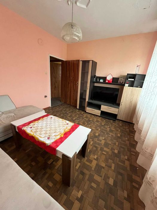 Четиристаен апартамент в кв.Овчарски,гр.Хасково