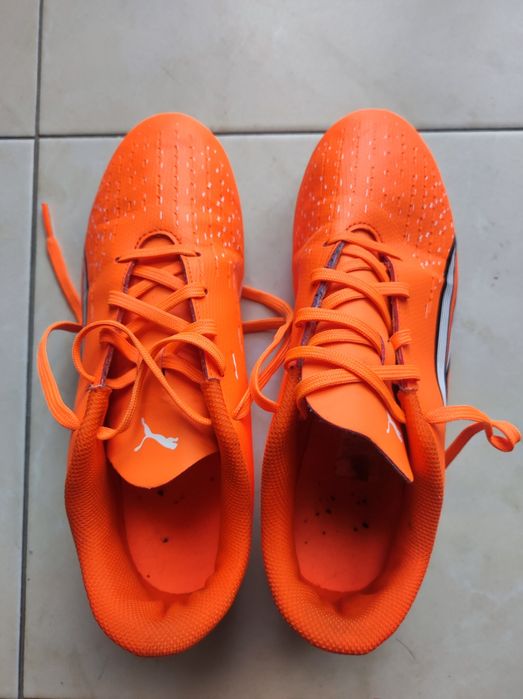 Бутонки за футбол Пума 38