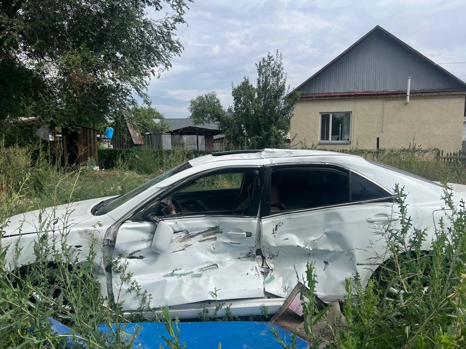 Автомобиль Тойота Камри 40