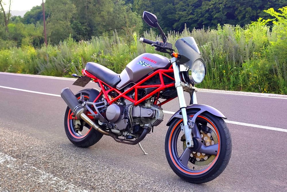 Ducati Monster 600 nu Kawasaki Honda Yamaha Suzuki KTM CF moto