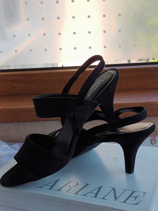 Adidași Nike și diversă încălțăminte