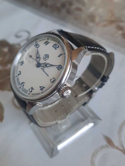 Наручные часы-Молния