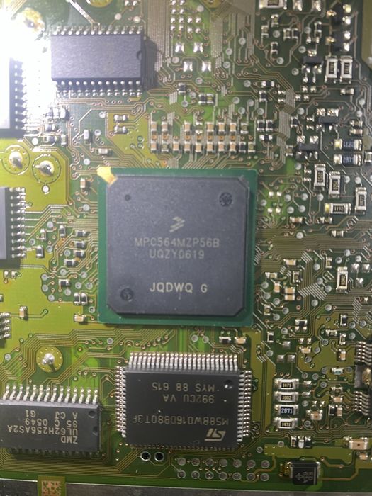 Чип-тюнинг и прошивка проверка эбу на столе