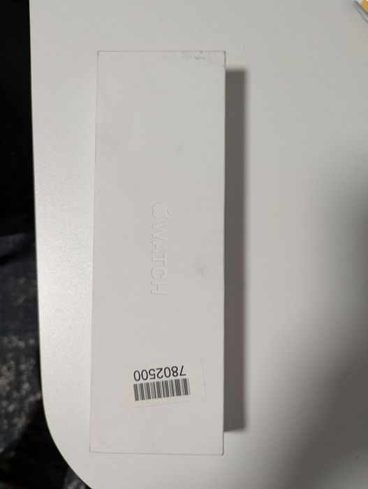 Apple Watch Seria 11 rose-gold de 42mm