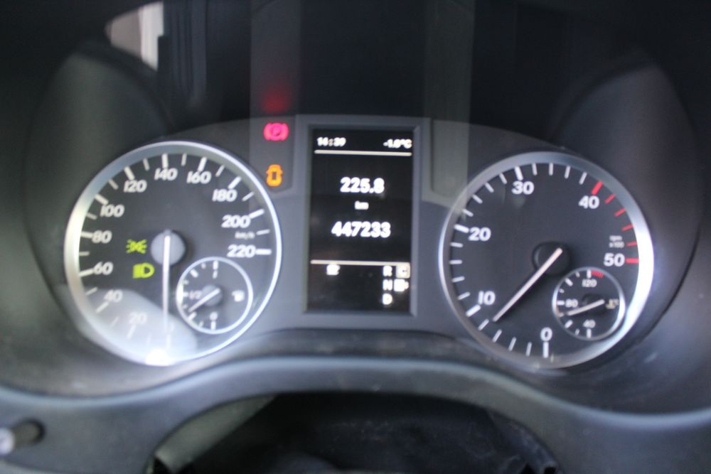 Mercedes-Benz Vito 2017 – 8+1 locuri, Automat, 2.2 Diesel