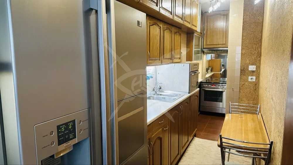 Дава се под наем Тристаен апартамент в Пловдив, Център - 120 кв.м за 997.05 € - Снимка #3