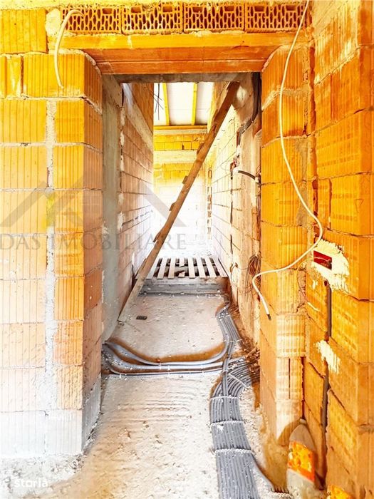 Schimb cu apartament, casa noua cu etaj, in cartier nou Tautii Maghera