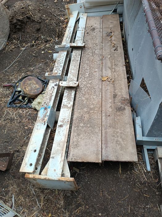 Продам недорого б/у