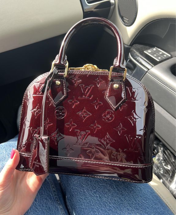 Geanta Louis Vuitton