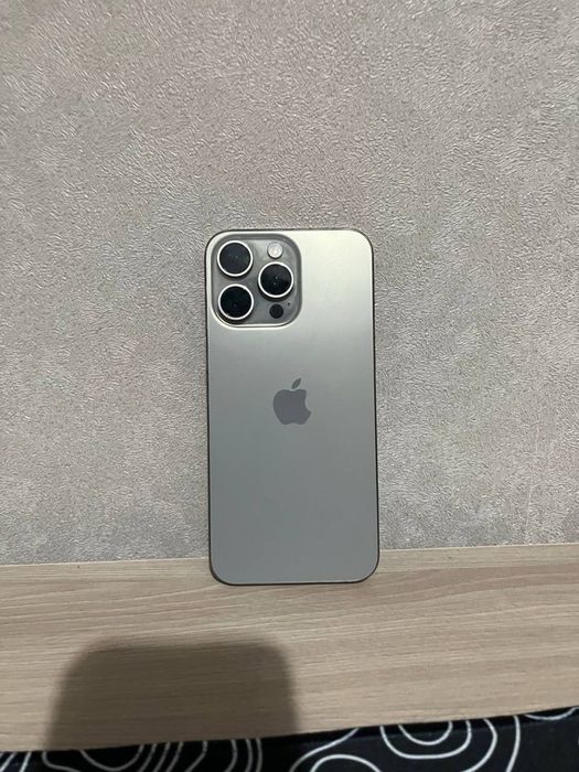 Айфон 15 про мах