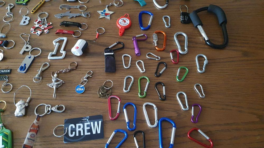 Колекция ключодържатели 336 + 71 връзки за ключове