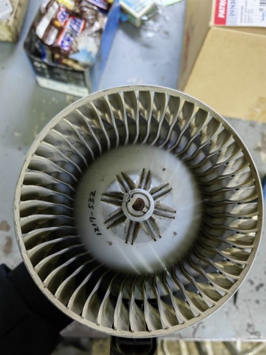 Вентилятор отопителя салона