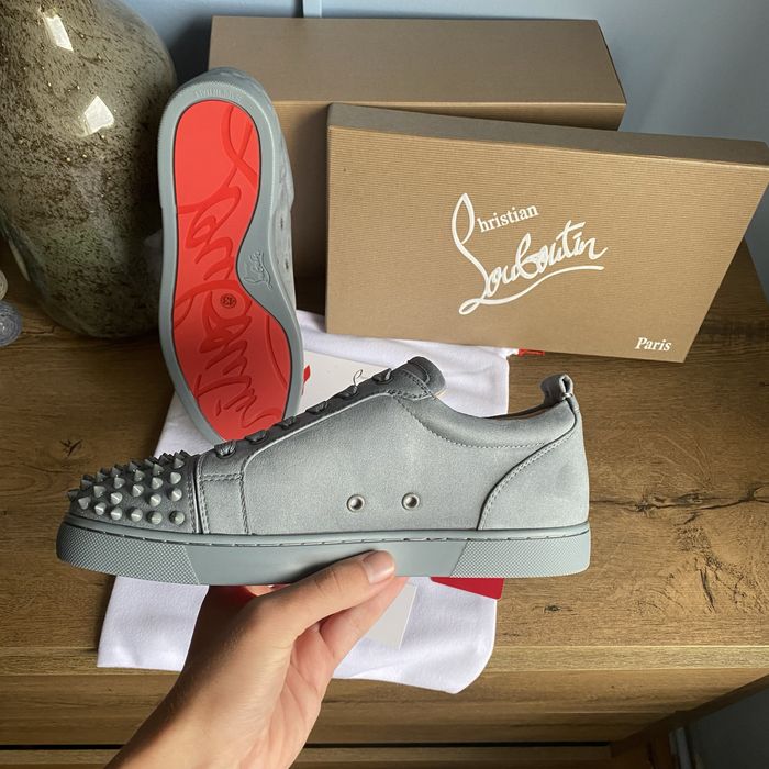 Louboutin gri spikes full box 41,42,43